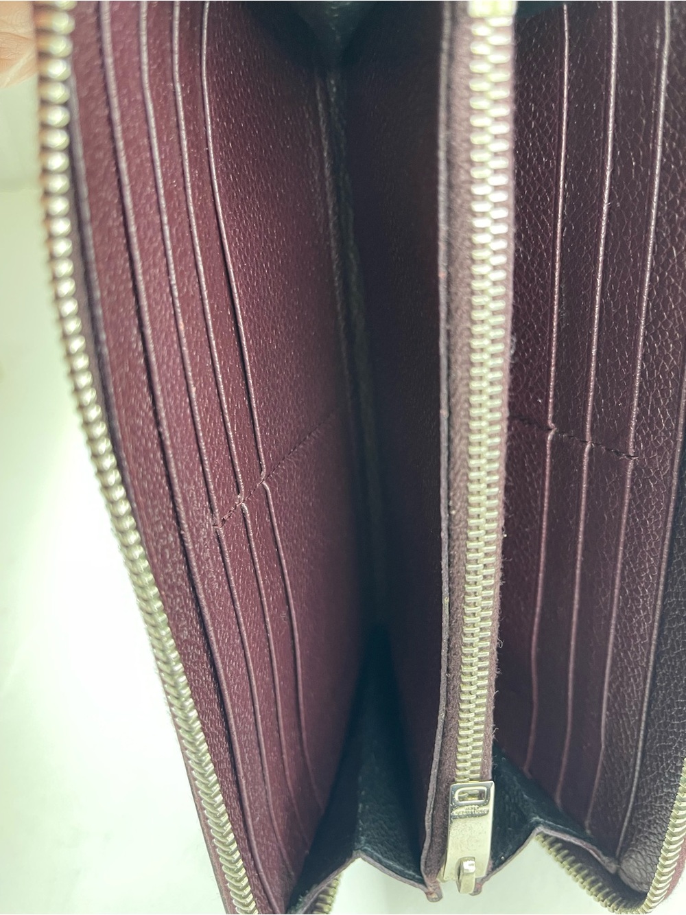 Saint Laurent zip around long wallet - Picture 10 of 12